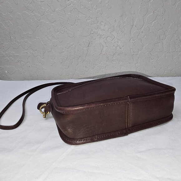 Vintage Coach Carnival 9925 Milk Chocolate Brown Leather Crossbody Shoulder Bag - Picture 12 of 14